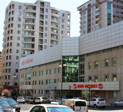 Bakı şəhəri, Nərimanov rayonunda, 4 otaqlı yeni tikili kirayə verilir (Elan: 324051)