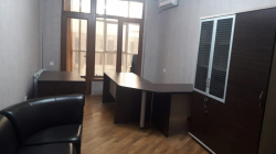 Bakı şəhəri, Nəsimi rayonunda, 3 otaqlı ofis kirayə verilir (Elan: 271326)