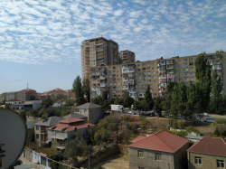 Bakı şəhəri, Xətai rayonu, Köhnə Günəşli qəsəbəsində, 5 otaqlı köhnə tikili satılır (Elan: 242374)