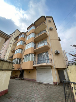 Bakı şəhəri, Nərimanov rayonunda, 4 otaqlı ofis kirayə verilir (Elan: 272035)