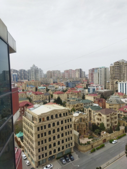 Bakı şəhəri, Nəsimi rayonunda, 3 otaqlı yeni tikili kirayə verilir (Elan: 236358)