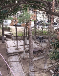 Bakı şəhəri, Nəsimi rayonu, 4-cü mikrorayon qəsəbəsində, 2 otaqlı köhnə tikili satılır (Elan: 200602)