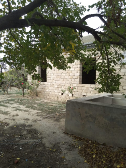 Bakı şəhəri, Xəzər rayonu, Buzovna qəsəbəsində, 4 otaqlı ev / villa satılır (Elan: 333852)
