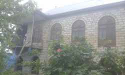 Ağdaş şəhərində, 8 otaqlı ev / villa satılır (Elan: 258716)