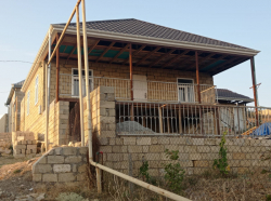 Şamaxı şəhərində, 4 otaqlı ev / villa satılır (Elan: 239087)