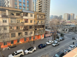 Bakı şəhəri, Nəsimi rayonunda, 5 otaqlı yeni tikili satılır (Elan: 323137)