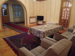 Bakı şəhəri, Xəzər rayonunda, 6 otaqlı ev / villa satılır (Elan: 328022)