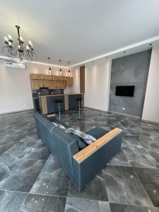 image 376584