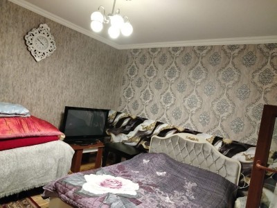 100 sqft həyət / bağ evi