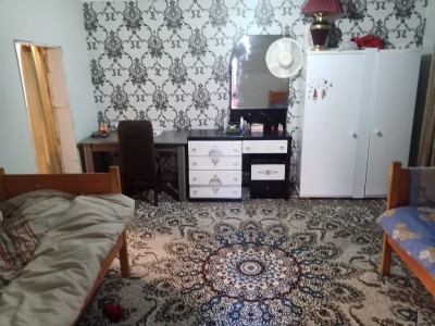 200 sqft həyət / bağ evi