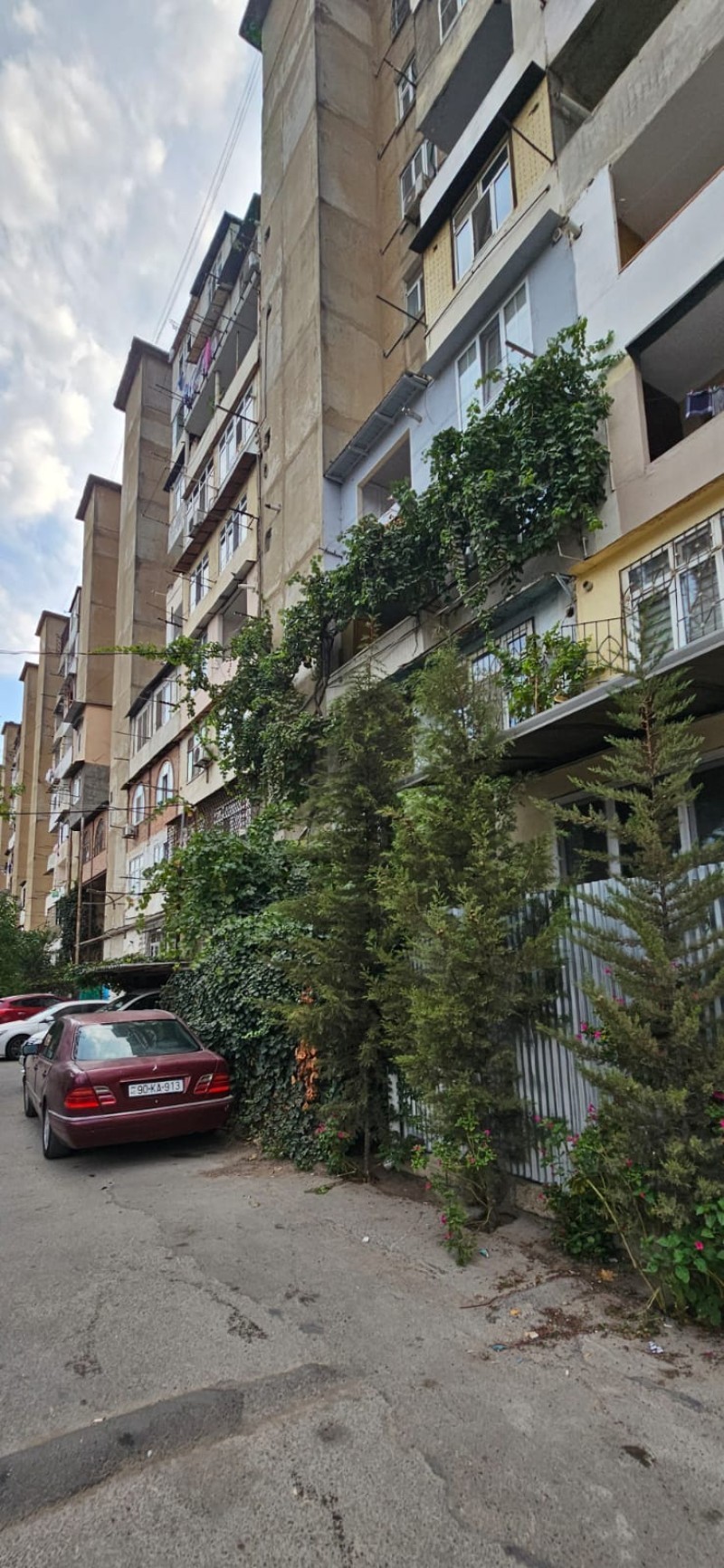 3 otaqlı köhnə tikili