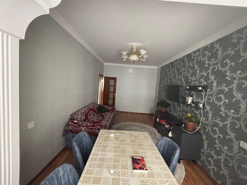3 otaqlı köhnə tikili
