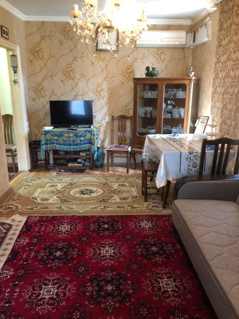 1 otaqlı köhnə tikili