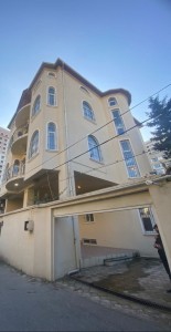 3 sqft həyət / bağ evi