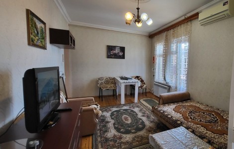 2 otaqlı köhnə tikili