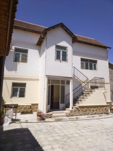 4 sot həyət / bağ evi