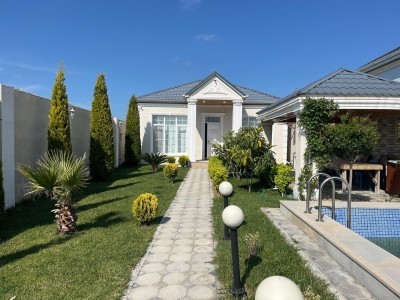 10000 sqft həyət / bağ evi