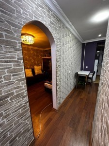 2 otaqlı köhnə tikili