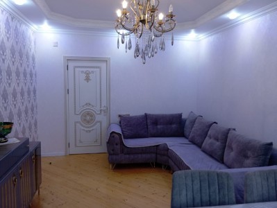 3 otaqlı köhnə tikili