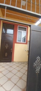 100 sqft həyət / bağ evi