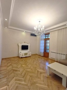 2 otaqlı köhnə tikili