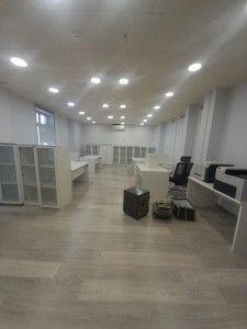 1000 m² ofis
