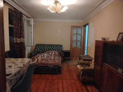 2 otaqlı köhnə tikili