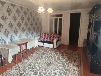 1 sqft həyət / bağ evi