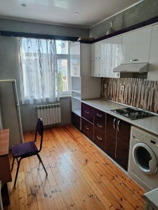 2 otaqlı köhnə tikili