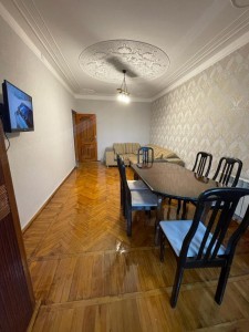 2 otaqlı köhnə tikili