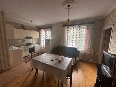 3 otaqlı köhnə tikili
