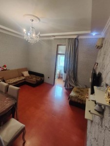 2 otaqlı köhnə tikili