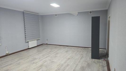85 Sqm ofis