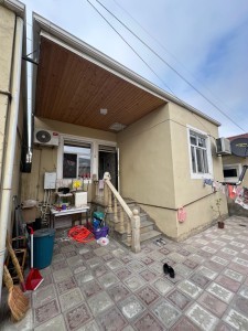 1 sqft həyət / bağ evi