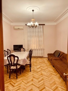 2 otaqlı köhnə tikili