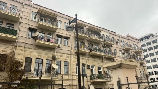 3 otaqlı köhnə tikili