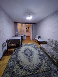 3 otaqlı köhnə tikili