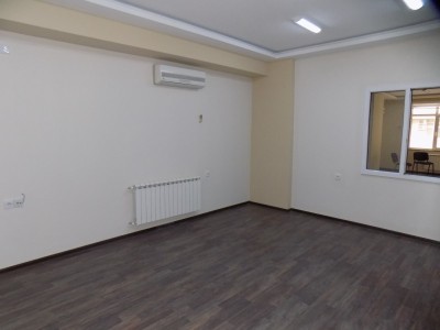 240 m² ofis
