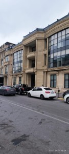 700 m² ofis