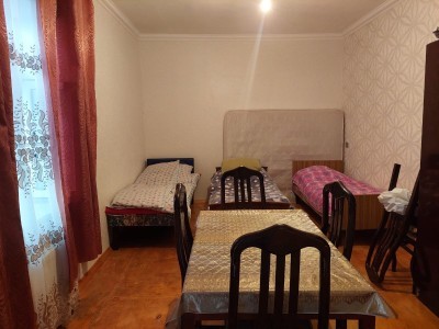 3 sot həyət / bağ evi