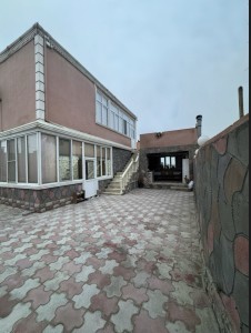8 sot həyət / bağ evi