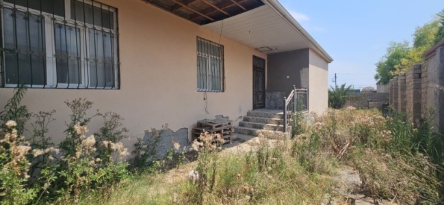 3 sqft həyət / bağ evi