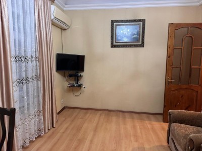 2 otaqlı köhnə tikili