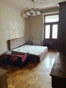 3 otaqlı köhnə tikili