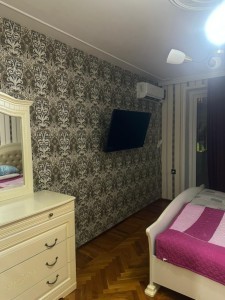 1 otaqlı köhnə tikili