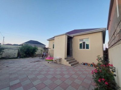 3 sqft həyət / bağ evi