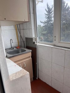 2 otaqlı köhnə tikili