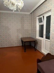 1 otaqlı köhnə tikili