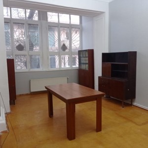 3 otaqlı köhnə tikili