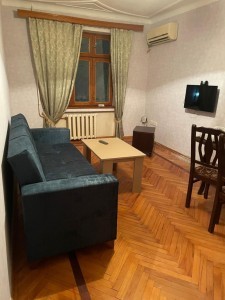 2 otaqlı köhnə tikili